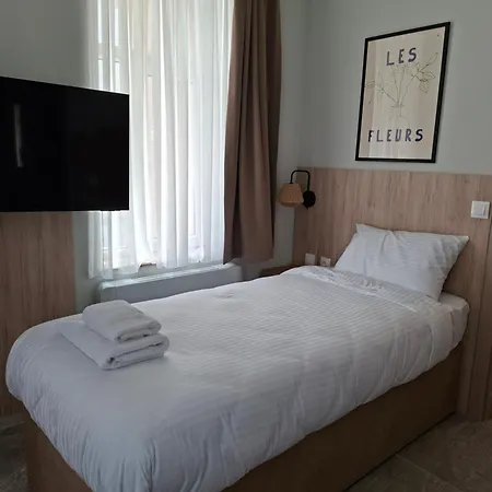 Hotel Enza Sjoemen