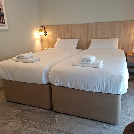 Enza Hotel